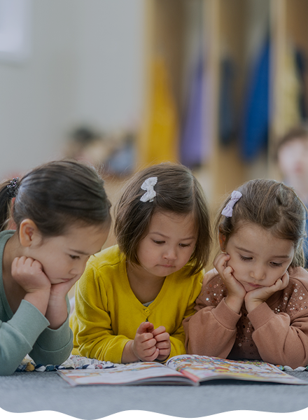 kids reads book